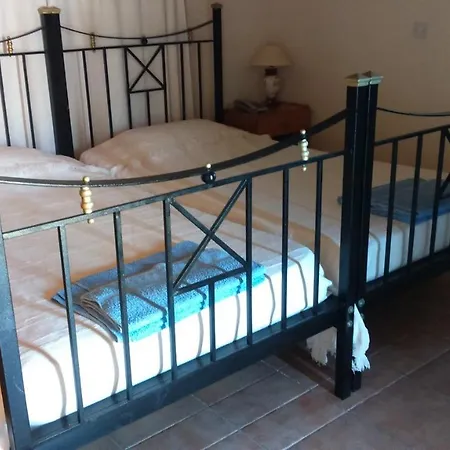 Amarakos λειτουργεί υπό νέα διεύθυνση Pensjonat 3*