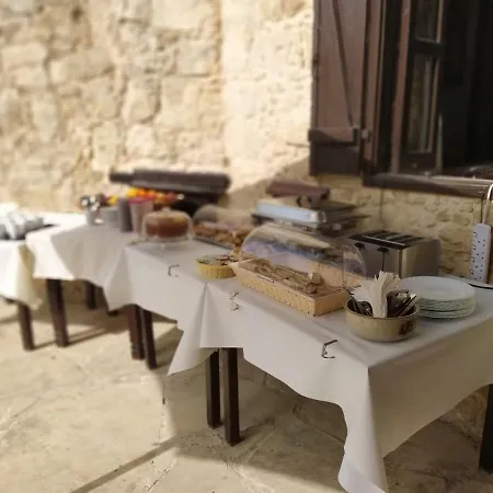 Pensjonat Amarakos λειτουργεί υπό νέα διεύθυνση 3*