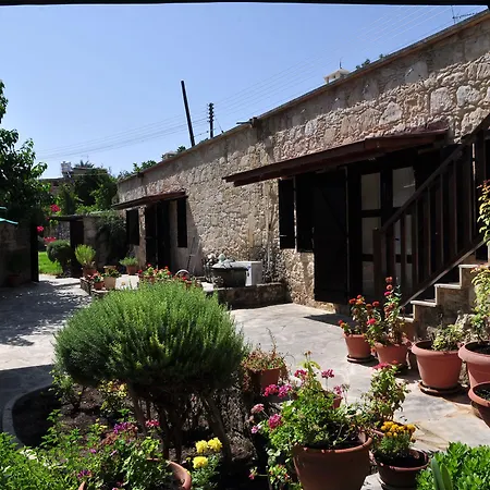 Amarakos λειτουργεί υπό νέα διεύθυνση Casa de hóspedes Kato Akourdalia