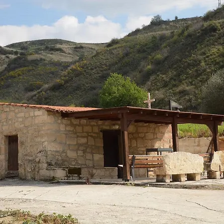 Pensjonat Amarakos λειτουργεί υπό νέα διεύθυνση Kato Akourdalia
