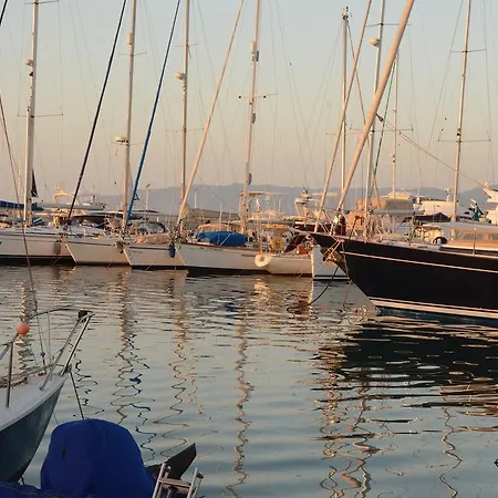 Pensjonat Amarakos λειτουργεί υπό νέα διεύθυνση